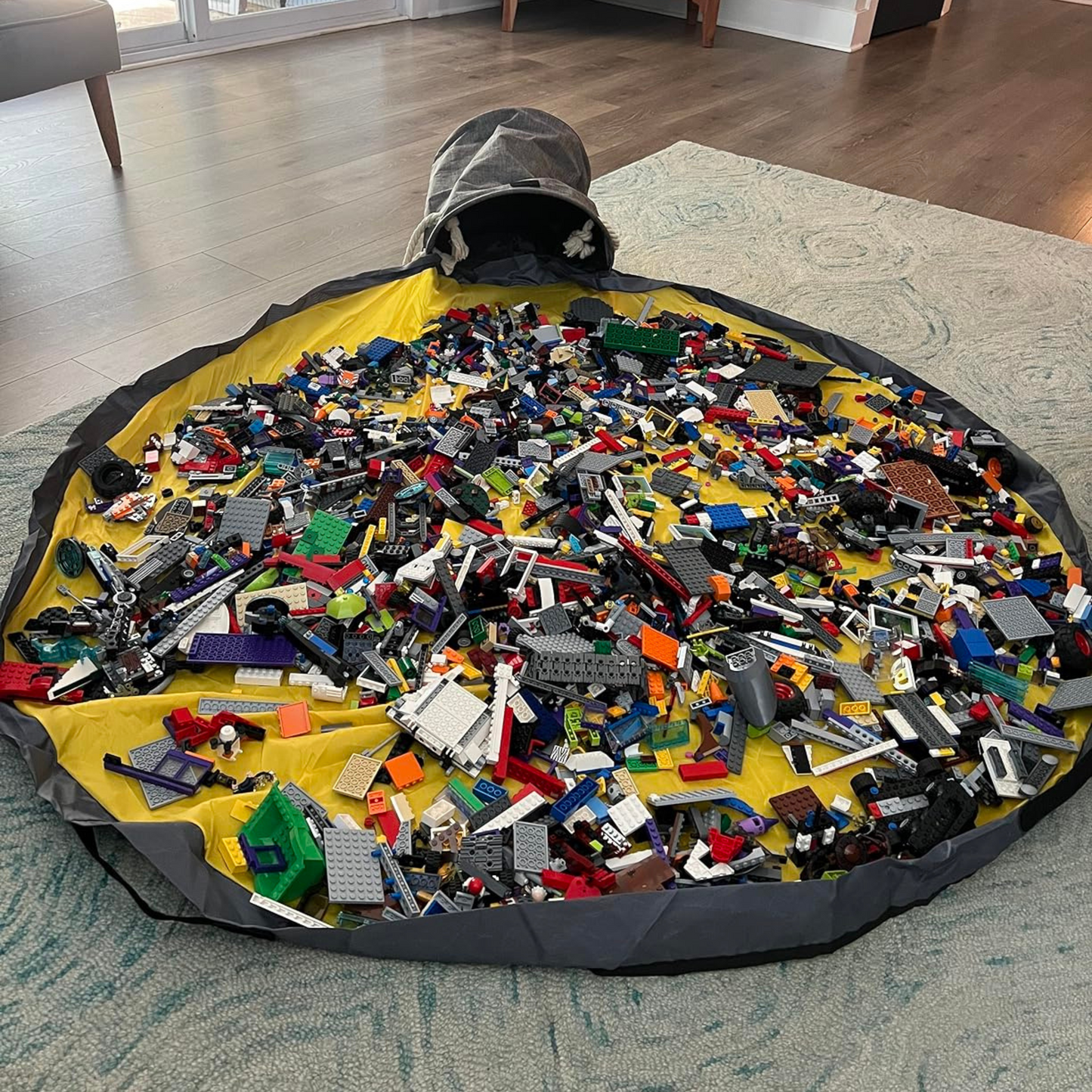 Kids Play Mat & Basket - Easily Pack Up Your Kids Toys