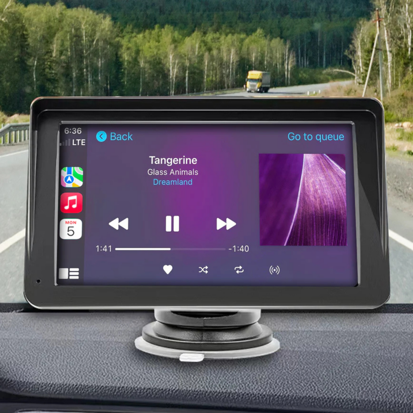 7" HD Touch Screen CarPlay + FREE Reversing Camera (Worth $80)
