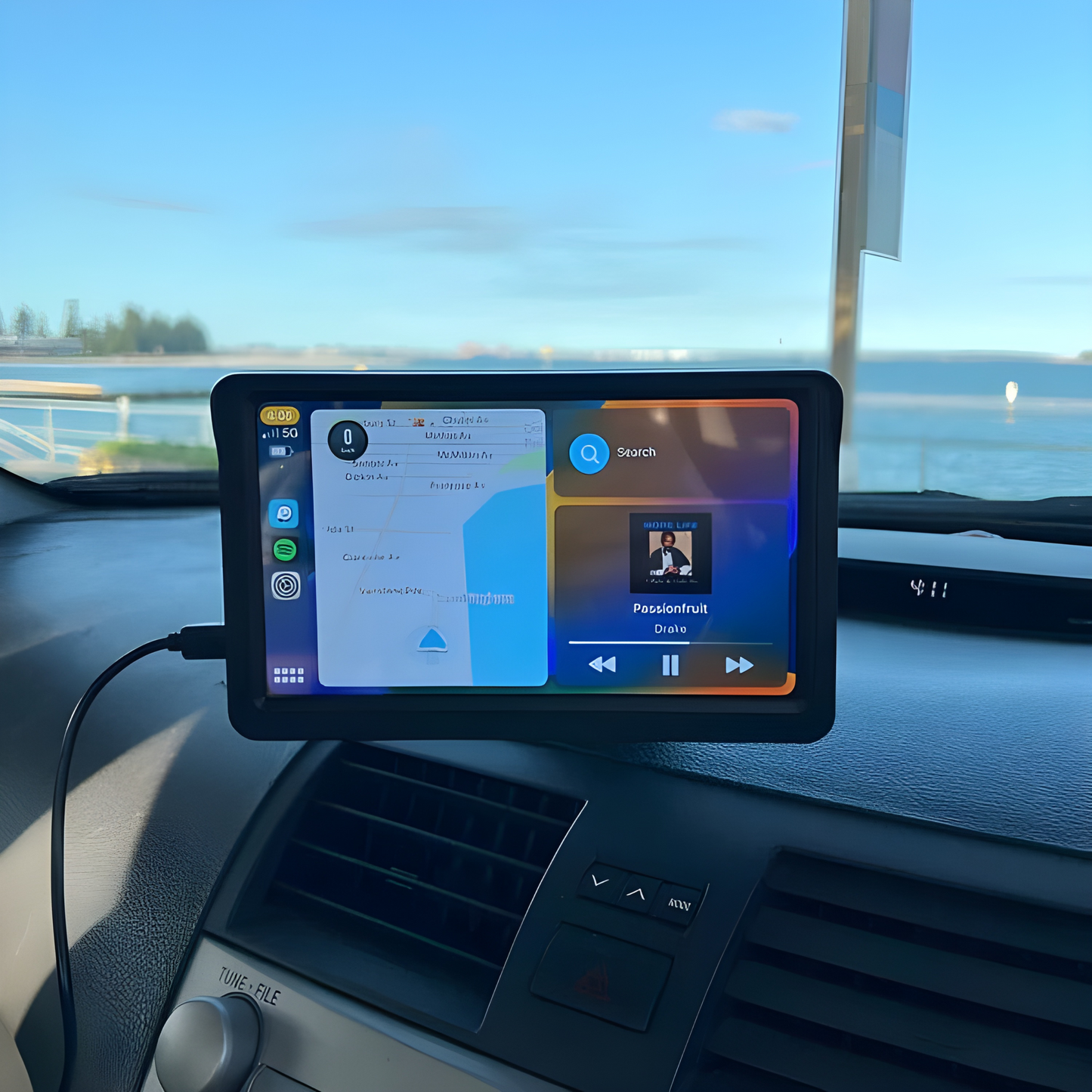 7" HD Touch Screen CarPlay + FREE Reversing Camera (Worth $80)