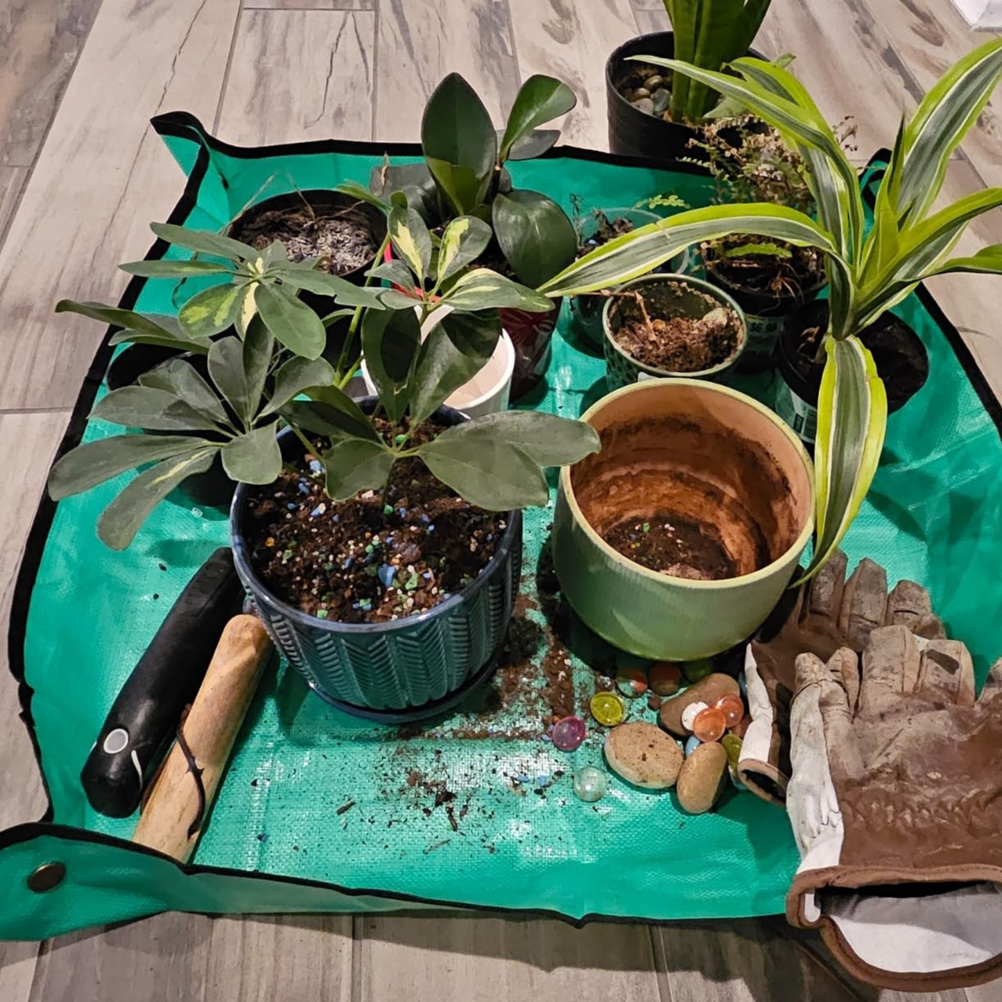 No-Mess Gardening Mat