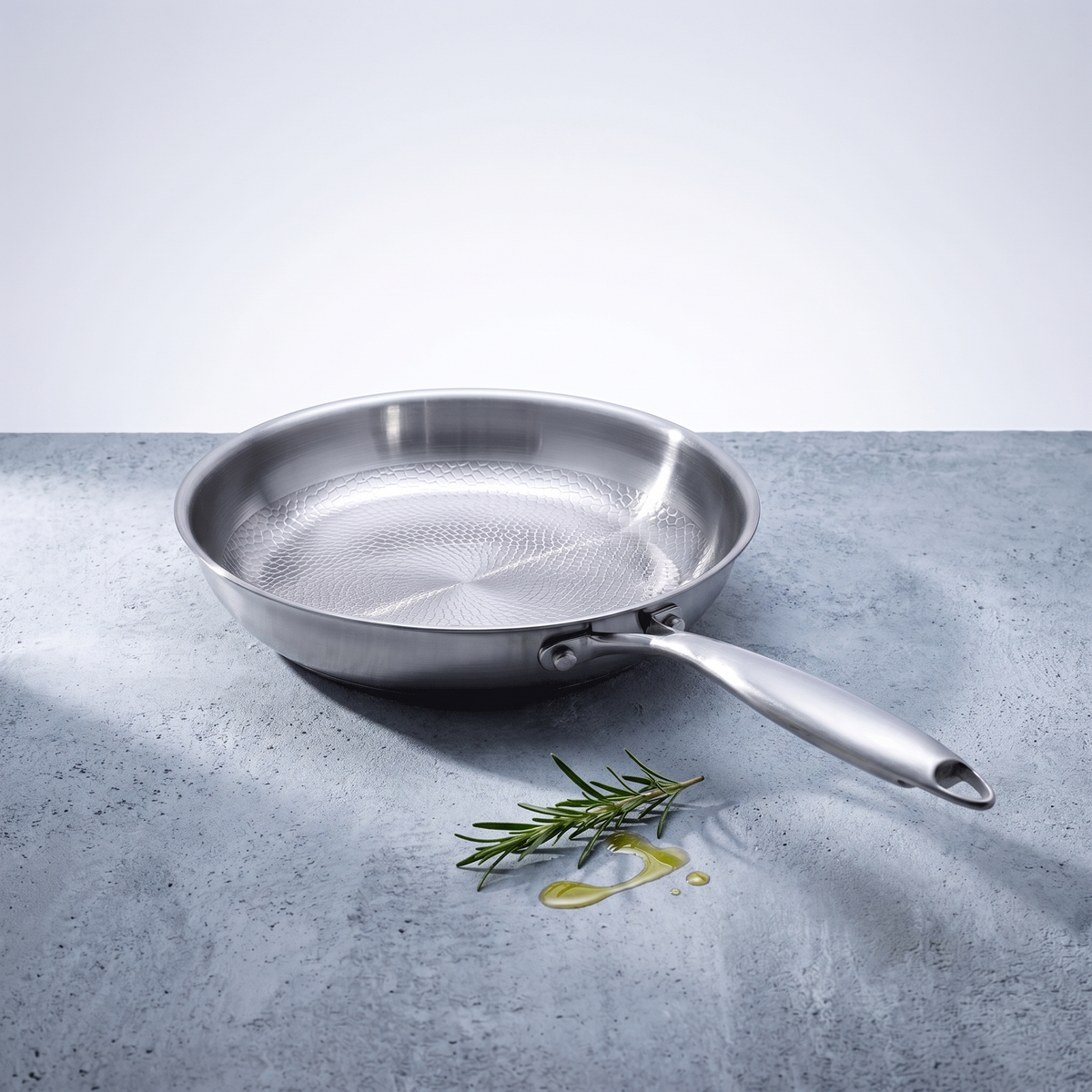 Easy to clean titanium pan